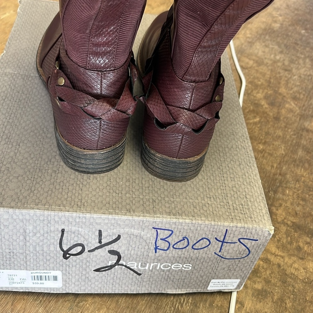6 1/2 W Women's Tall Leather Boots - Burgundy - Picture 7 of 11